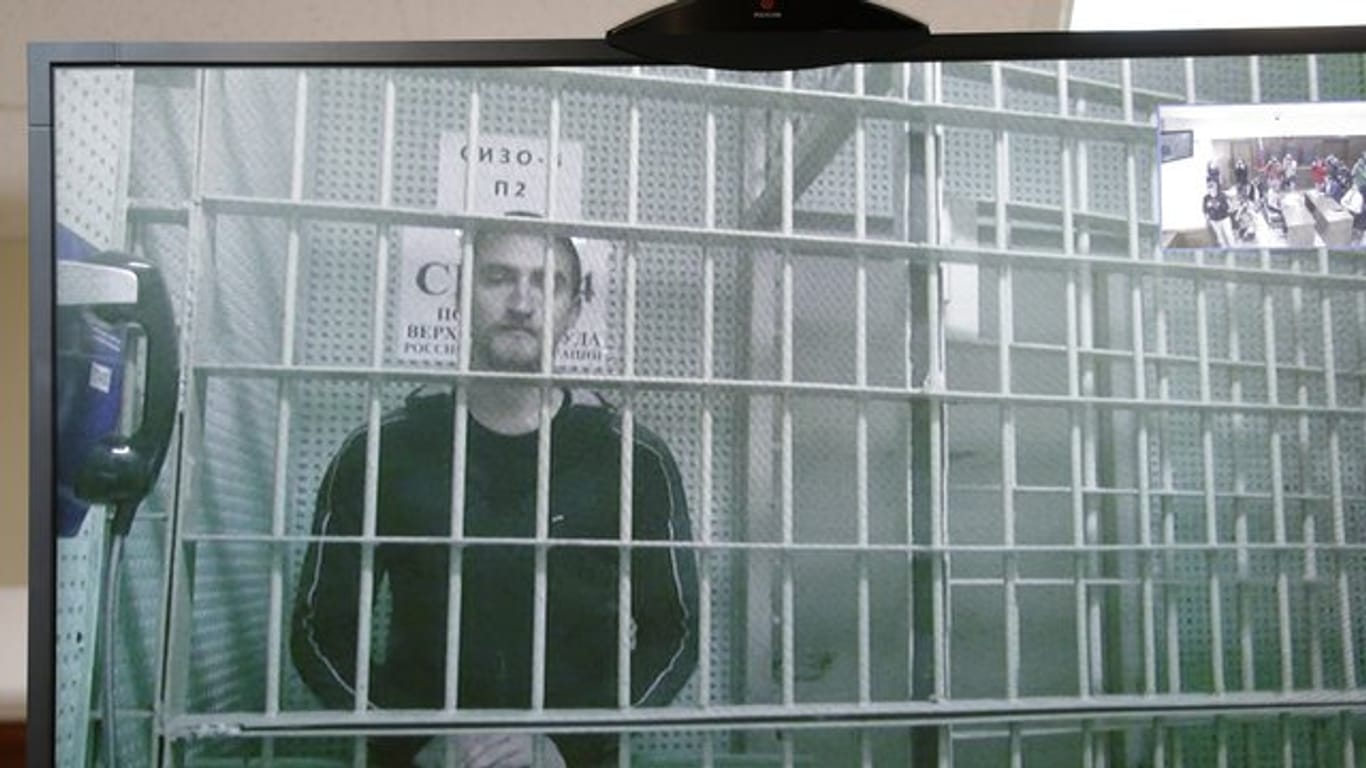 Hinter Gittern: Der russische Schauspieler Pawel Ustinow kommt nach beispiellosem Protest wieder auf freien Fuß.