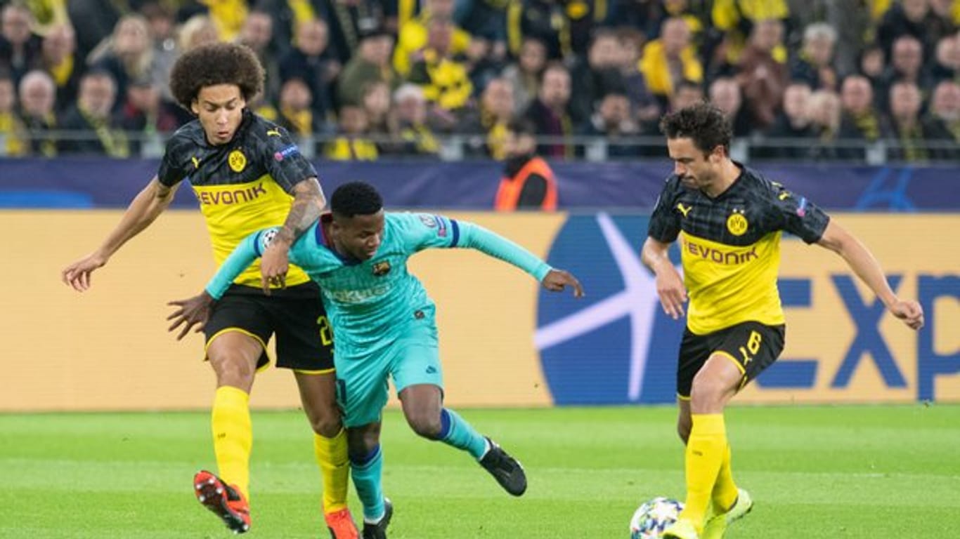 Fati (M) debütierte gegen Dortmund in der Champions League.