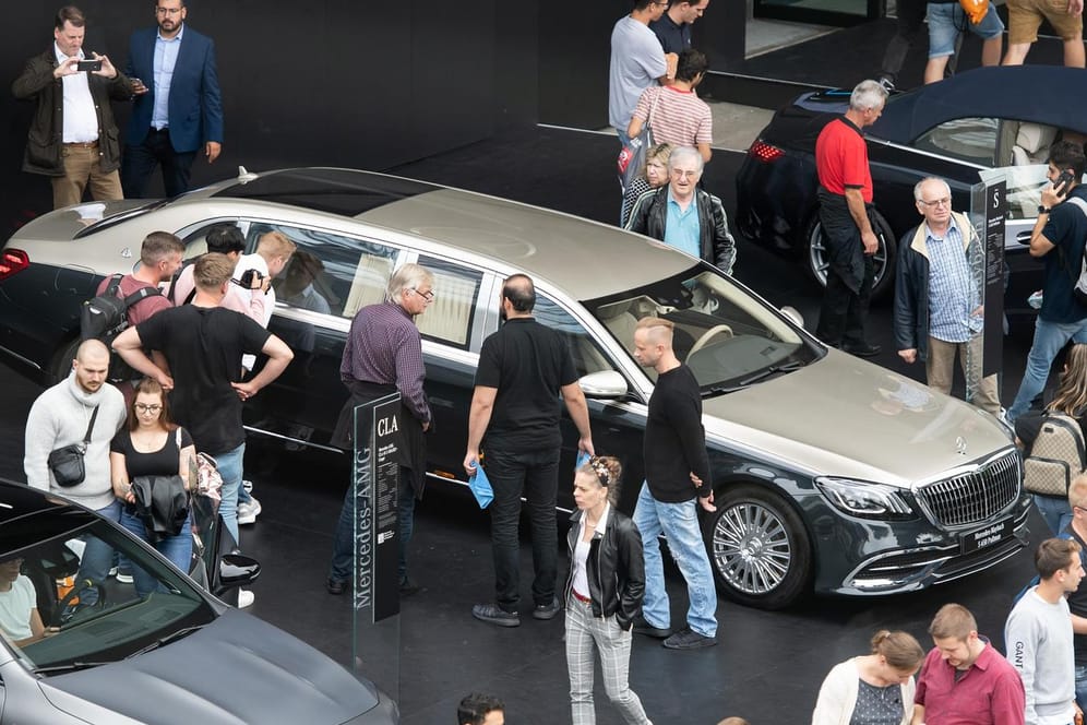 Mercedes-Messestand auf der IAA: Die Ausstellung leidet unter einem gewaltigen Besucherschwund.