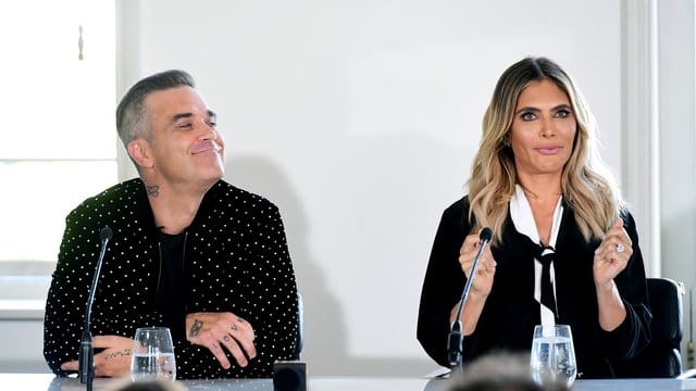 Robbie Williams bringt seine Frau Ayda Field noch immer zum Lachen.