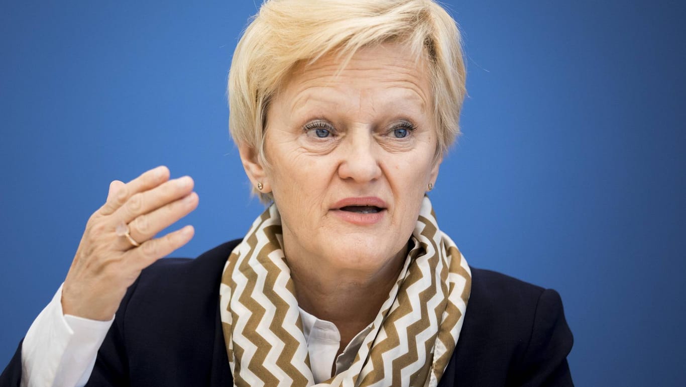 Die Grünen-Politikerin Renate Künast muss massive Beleidigungen im Internet hinnehmen, urteilte das Berliner Landgericht.