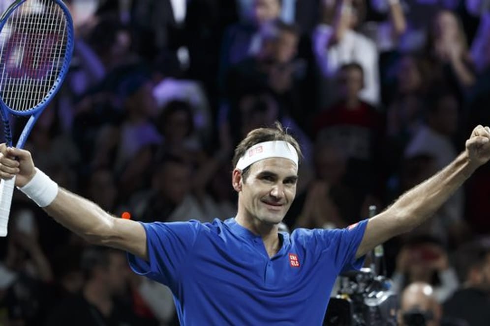 Routiniert hat Roger Federer mit seinem Sieg beim Laver Cup Team Europa wieder in Führung gebracht.