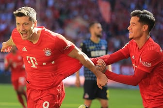 Zwei der Bayern-Torschützen gegen den 1. FC Köln: Robert Lewandowski und Philippe Coutinho.