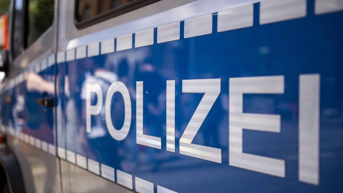 Polizei in Hamburg: Eine Frau musste vom SEK aus ihrer Wohnung geholt werden. (Symbolbild)