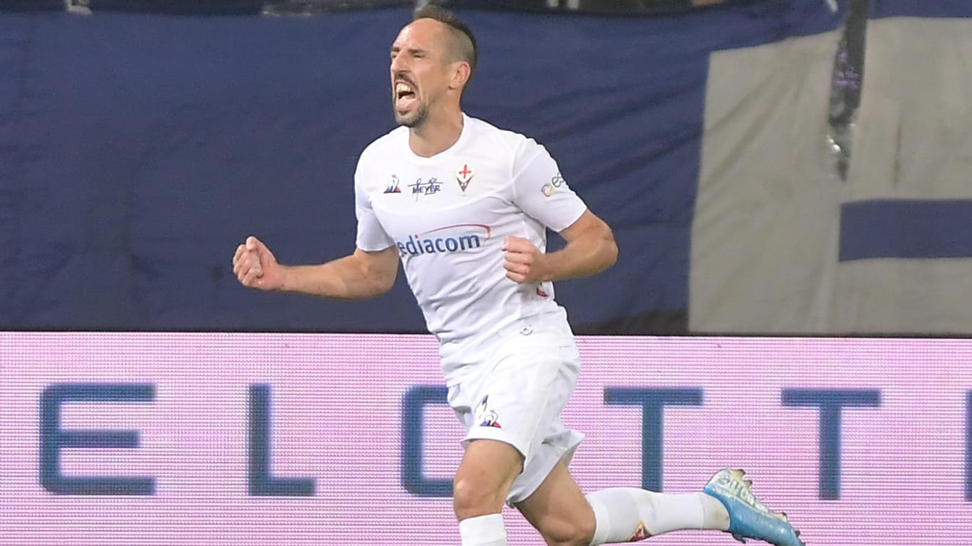 Premierentor: Franck Ribéry jubelt im Spiel gegen Atalanta Bergamo.