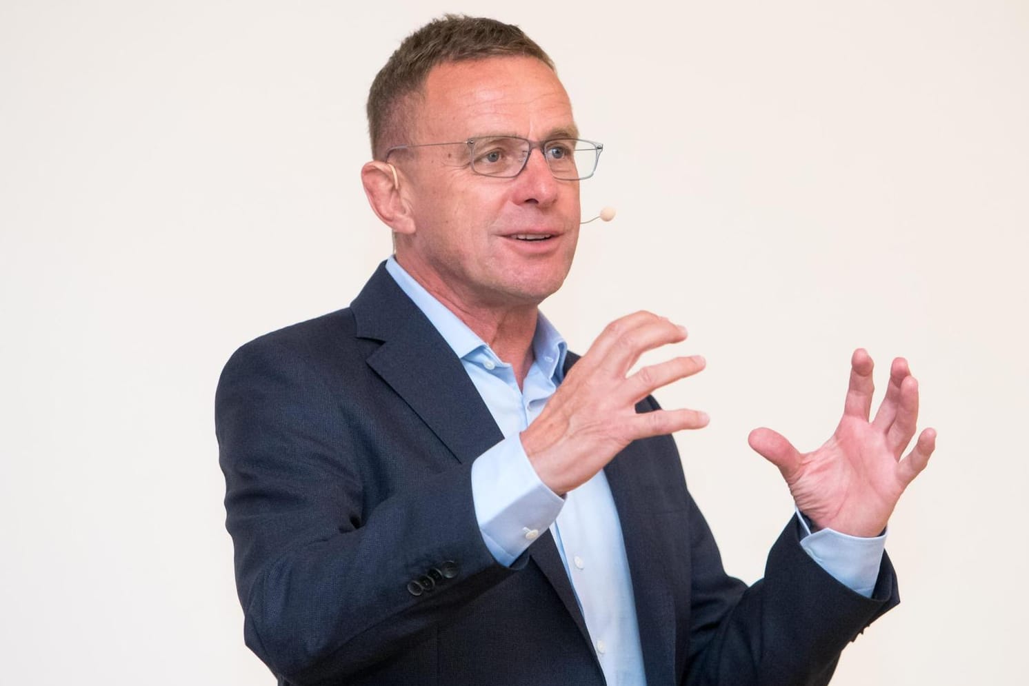 Ralf Rangnick denk an größere Tore.