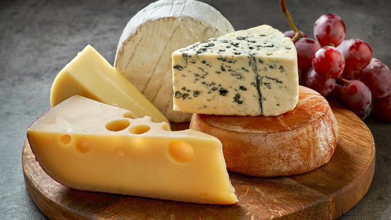 Forscher vermuten, dass Antioxidantien in Käse die Gefäße und das Herz auf natürliche Weise schützen.