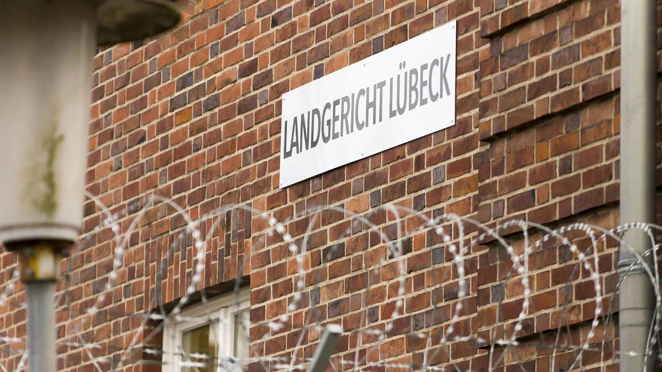 Landgericht Lübeck: Hier muss sich ein 23-Jähriger womöglich wegen Mordes verantworten. (Archivbild)