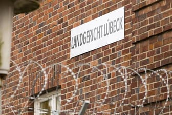 Landgericht Lübeck: Hier muss sich ein 23-Jähriger womöglich wegen Mordes verantworten. (Archivbild)