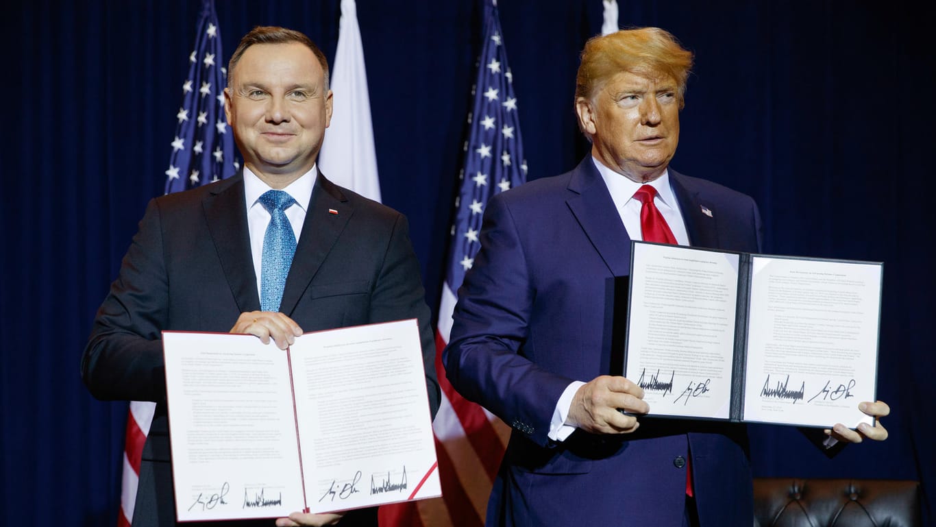 US-Präsident Trump trifft polnischen Präsidenten Duda: Trump und sein polnischer Kollege Duda haben ein Abkommen zur Verstärkung der US-Truppen in Polen um 1.000 Soldaten unterzeichnet.