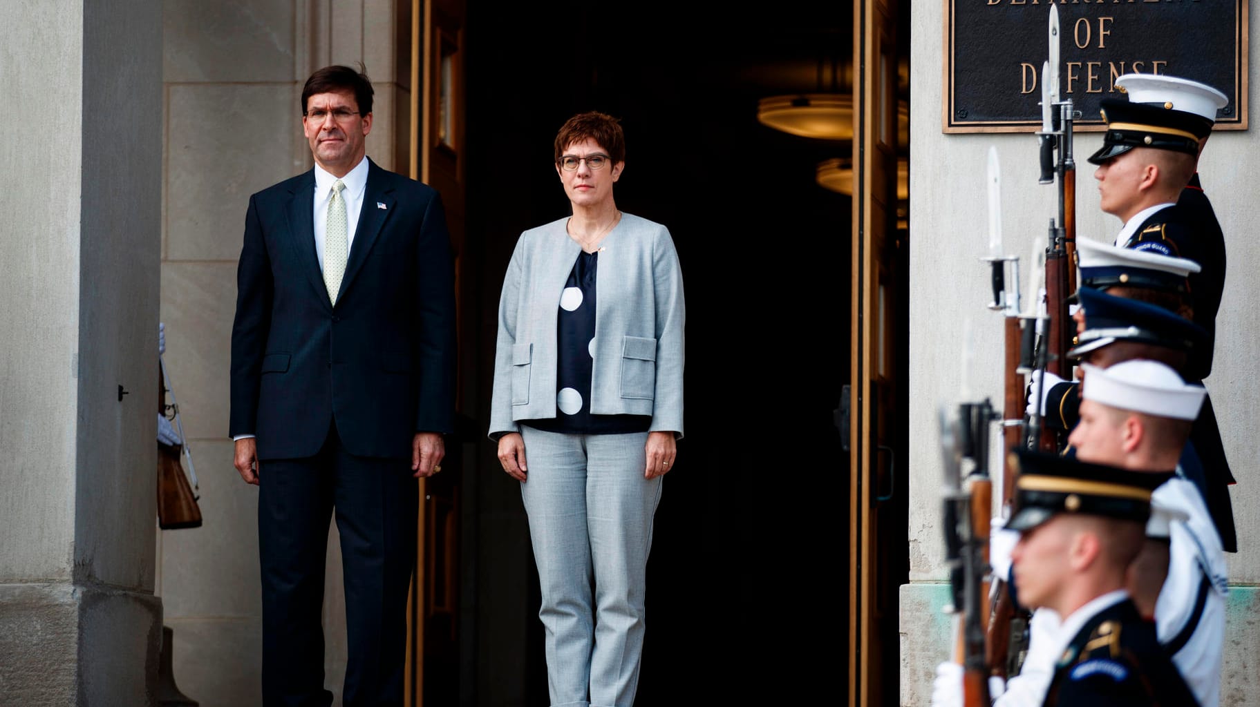 Annegret Kramp-Karrenbauer und ihr US-Kollege Mark Esper: Nach dem Treffen erklärte die Verteidigungsministerin, eine US-Mission im Iran nicht zu unterstützen.