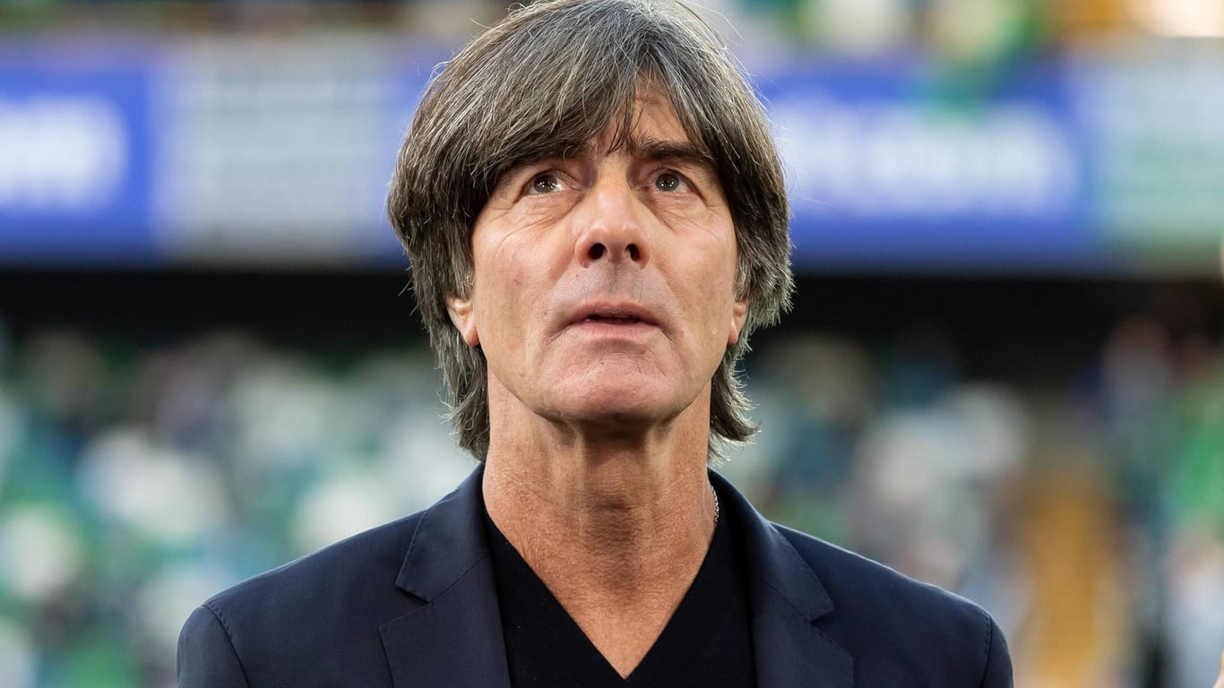 Erleichtert: Bundestrainer Joachim Löw und die deutsche Nationalmannschaft bleiben erstklassig.