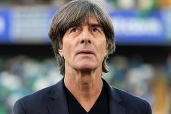 Erleichtert: Bundestrainer Joachim Löw und die deutsche Nationalmannschaft bleiben erstklassig.