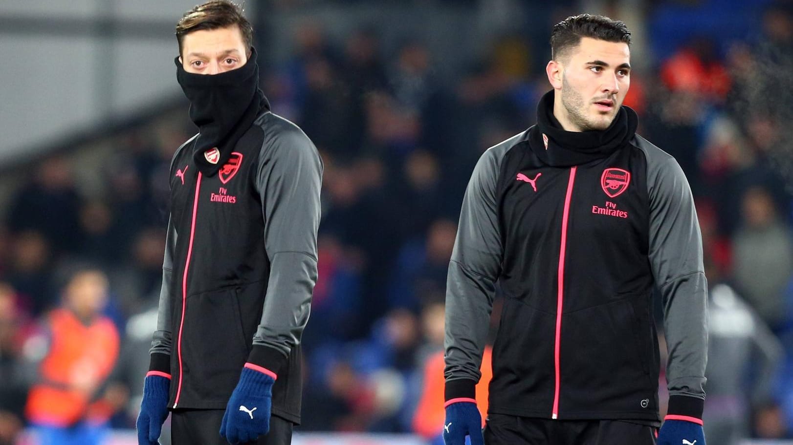 Mesut Özil und Sead Kolasinac kamen beim Raubüberfall auf sie Ende Juli mit dem Schock davon.