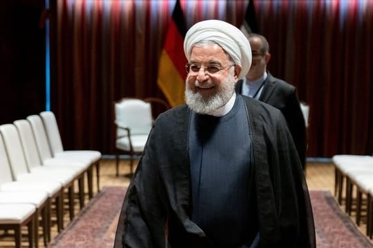Irans Präsident Hassan Ruhani koppelt etwaige Gespräche mit Trump an Bedingungen.