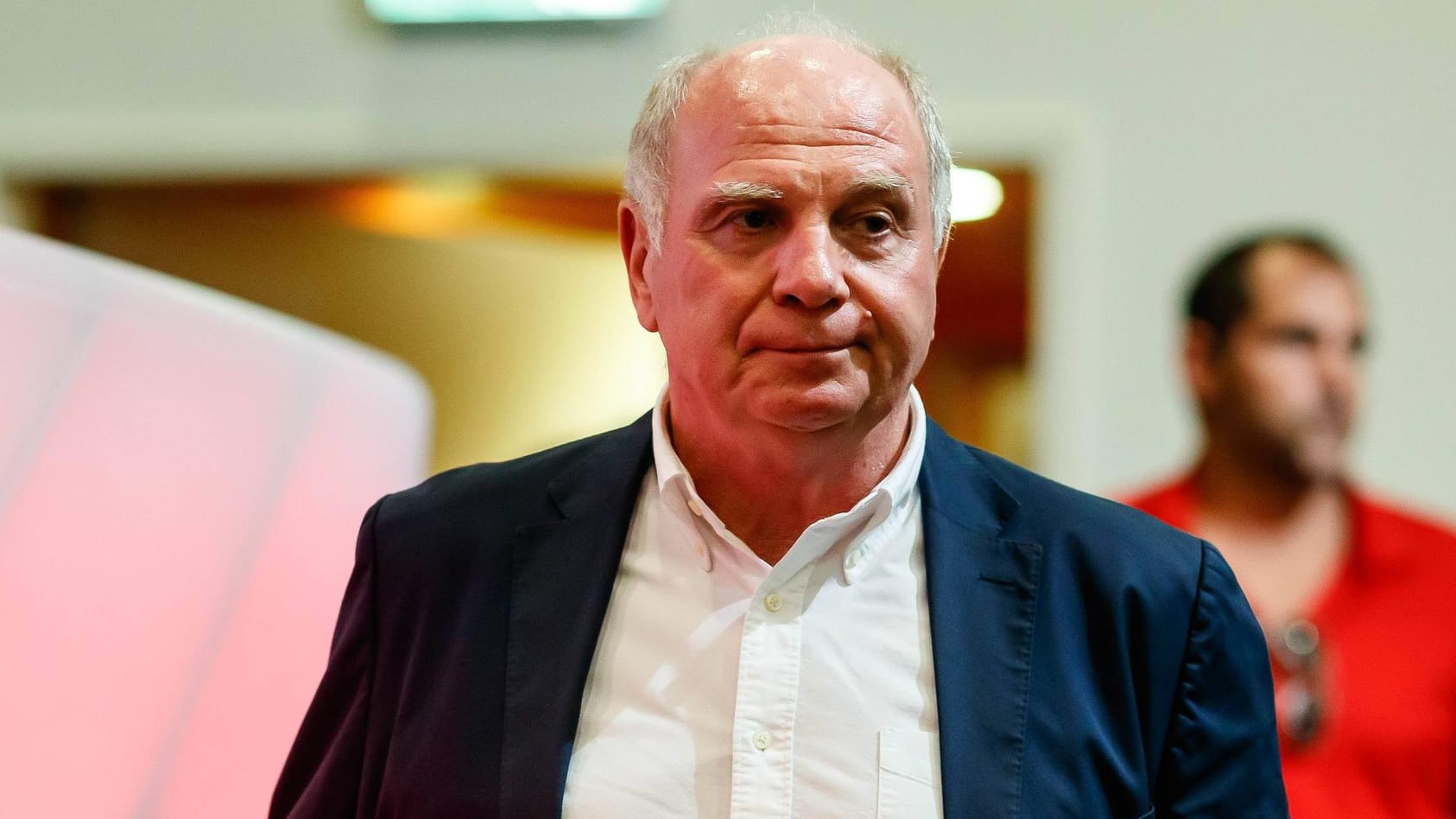 Relativierte seine Aussagen vom Tag des Belgrad-Spiels: Bayern-Präsident Uli Hoeneß.