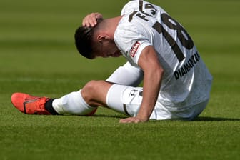 Dimitros Diamantakos: Der Profi vom FC St. Pauli fehlte beim Training wegen einer Verletzung.