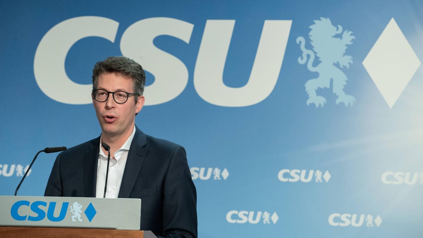 CSU Generalsekretär Markus Blume: Der Politiker kritisiert die "Extrempositionen" der Grünen.