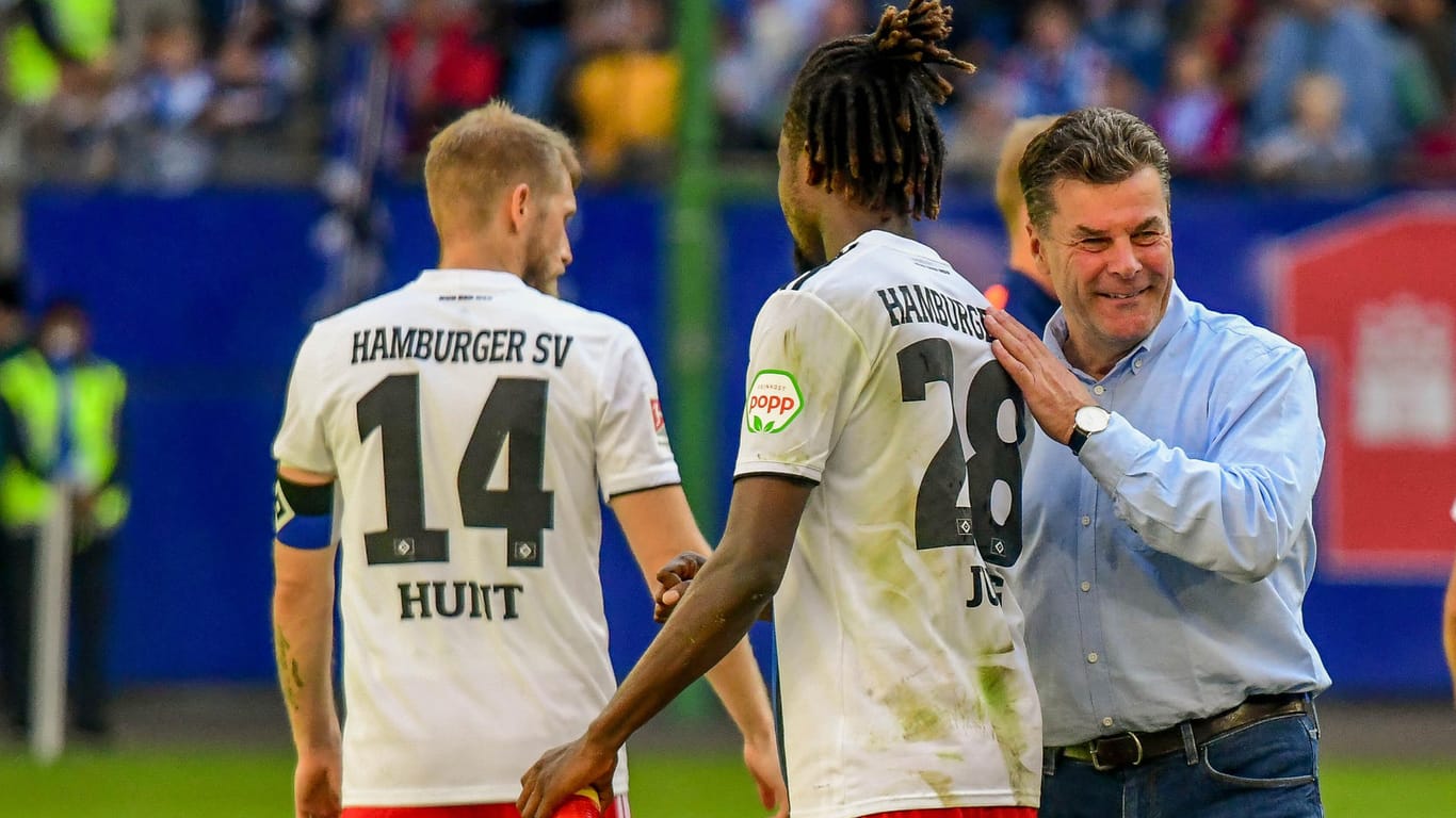 HSV-Trainer Dieter Hecking: Vorfreude auf das nächste Spiel gegen Regensburg.