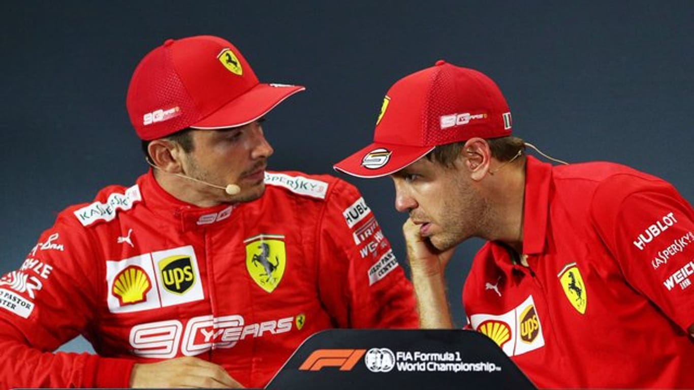 Teamkollegen und Kontrahenten: Charles Leclerc (l) und Sebastian Vettel.