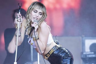Miley Cyrus gibt ein Konzert: So sah die Sängerin im Juni 2019 aus. Doch offenbar hat sie sich verändert.