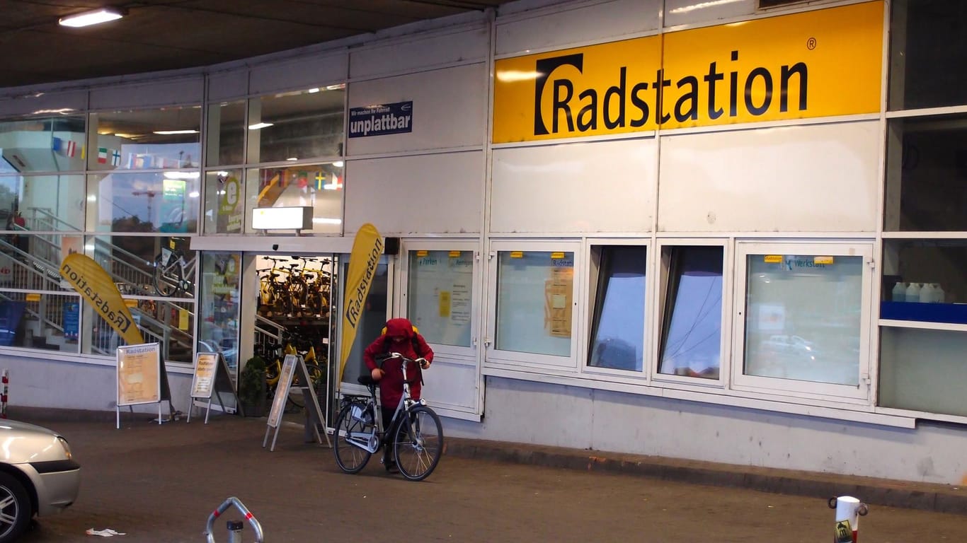 Blick auf die Radstation am Hauptbahnhof Köln: Mehrere solcher Stationen sollen in der Stadt entstehen.