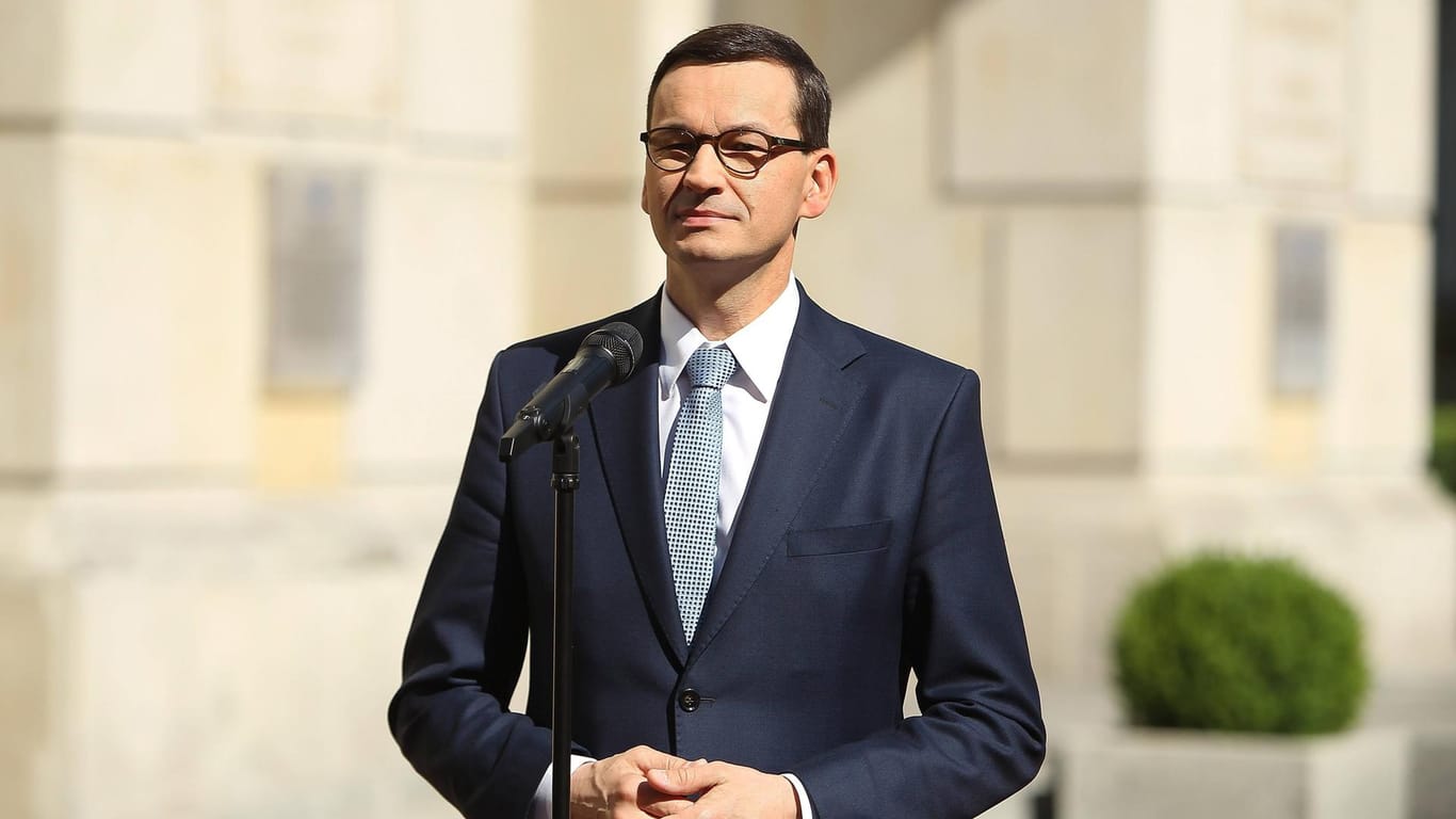 Der Polnische Ministerpräsident Ministerpräsident: Seiner Meinung nach sollte Polen keine Reparationen zahlen, sondern bekommen.