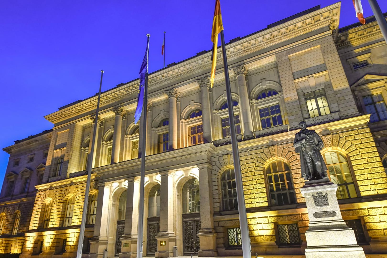 Das Abgeordnetenhaus in Berlin-Mitte: Eine Parlamentsreform soll die Arbeit verbessern.