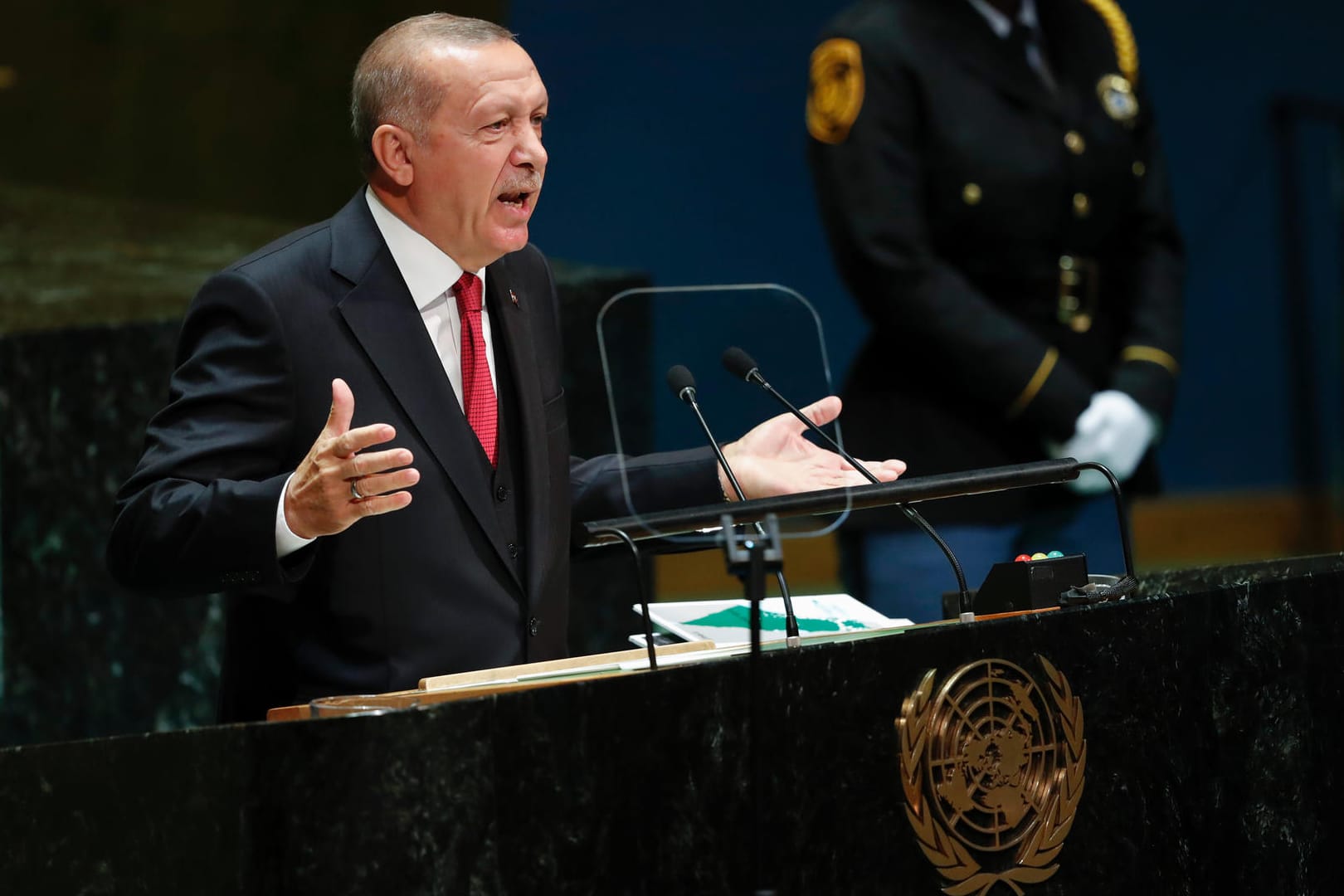 Recep Tayyip Erdogan vor den Vereinten Nationen: Der türkische Präsident setzt trotz drohender US-Sanktionen weiter auf Öl und Gas aus dem Iran.