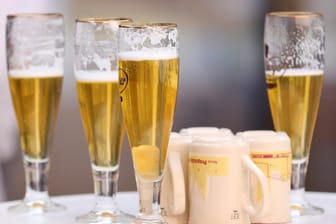 Gläser mit Bier: Von dem Rückruf betroffen ist Bier der Marke "Neumarkter Lammsbräu".