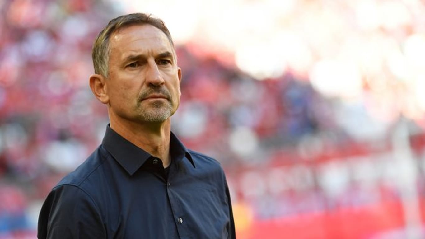 Setzt sein Team nicht unter Druck: Köln-Coach Achim Beierlorzer.