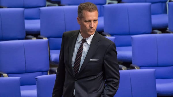 AfD-Abgeordneter: Petr Bystron Twittert Erneut Foto Seines Wahlzettels