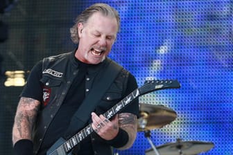 James Hetfield: Wegen seiner Suchterkrankung muss Metallica die geplante Tour absagen.