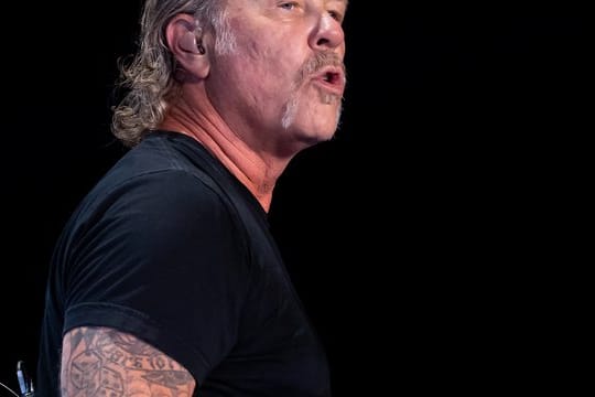 James Hetfield muss erneut wegen seiner Suchterkrankung behandelt werden.