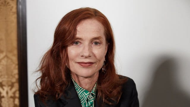 Isabelle Huppert begeisterte bei der Deutschland-Premiere des Theaterstücks "Mary Said What She Said" im Thalia Theater.