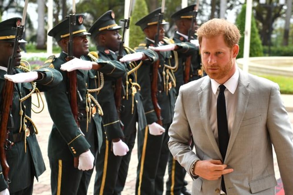 Prinz Harry trifft zu einer Audienz mit dem Präsidenten von Angola ein.