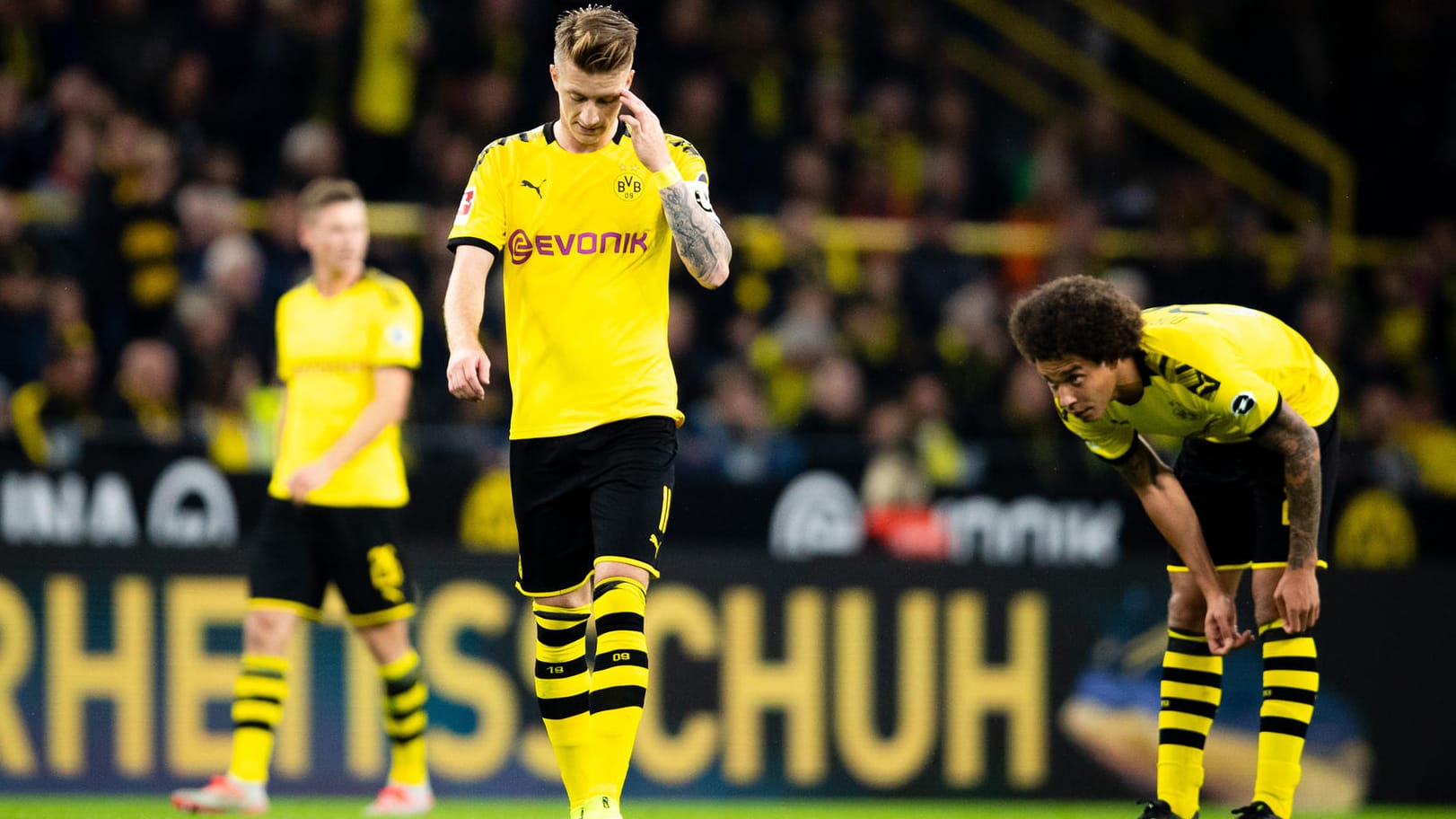 Enttäuscht: Marco Reus (M.) und Axel Witsel holten mit dem BVB gegen Werder nur ein Remis.