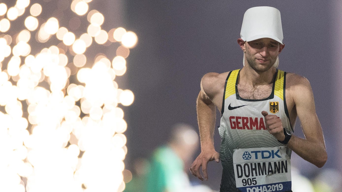 Carl Dohmann beim Zieleinlauf: Nach 50 Kilometern hat er es endlich geschafft.