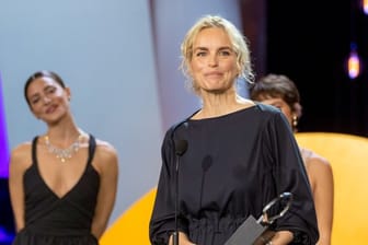 Nina Hoss hält ihre Dankesrede beim 67.