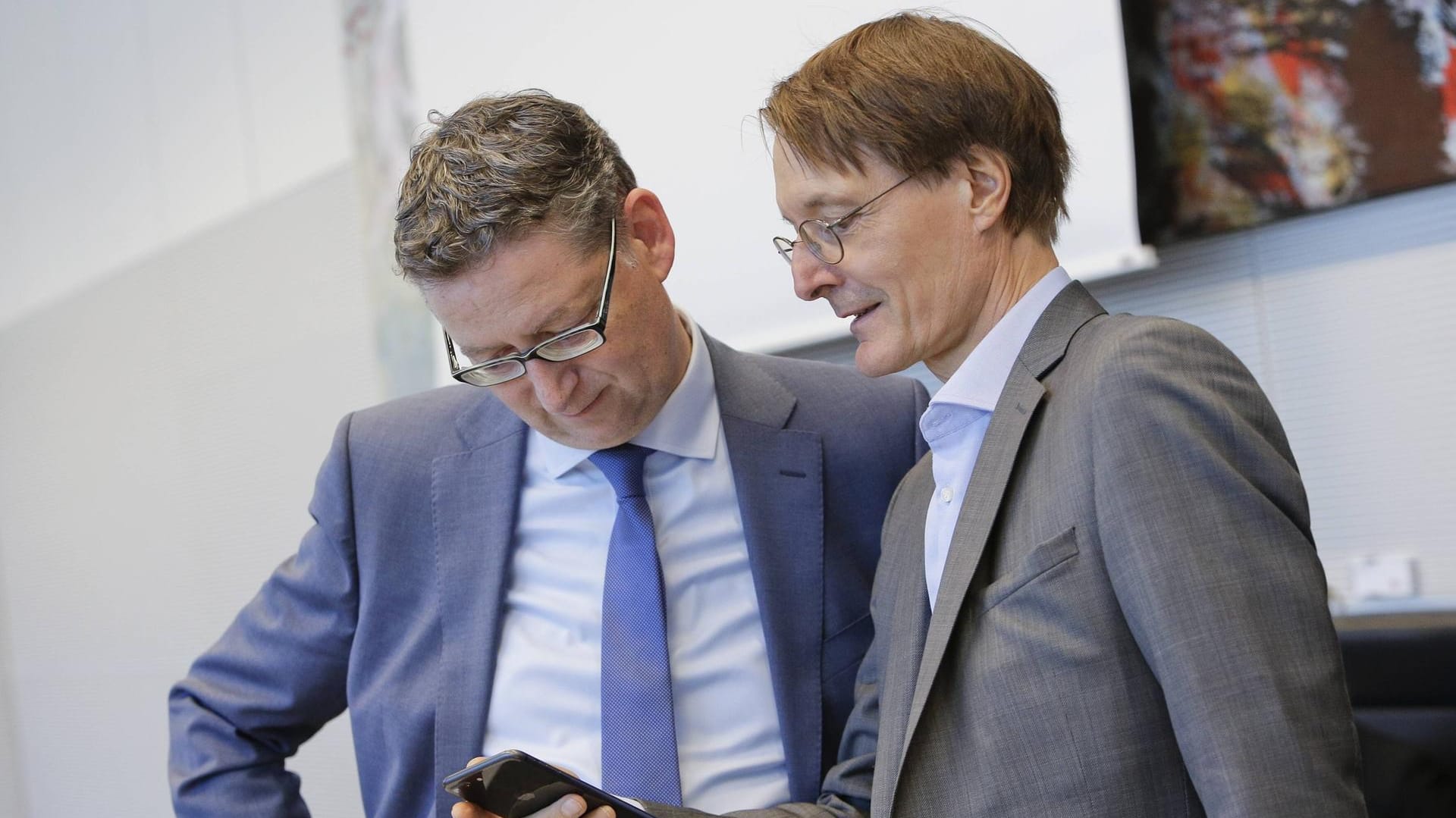 Thorsten Schäfer-Gümbel und Karl Lauterbach bei der Klausur der SPD-Bundestagsfraktion.