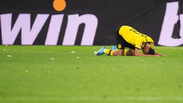 Borussia Dortmund holte daheim gegen die Gäste aus Bremen nur einen Punkt. Borussia Dortmund holte daheim gegen die Gäste aus Bremen nur einen Punkt.