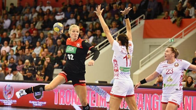 Evgenija Minevskaja holte gegen Kosovo sieben Treffer für die deutschen Frauen. Evgenija Minevskaja holte gegen Kosovo sieben Treffer für die deutschen Frauen.