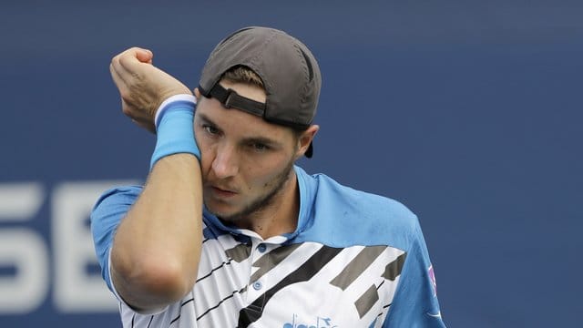 Jan-Lennard Struff kassierte in Tokio eine überraschende Niederlage.