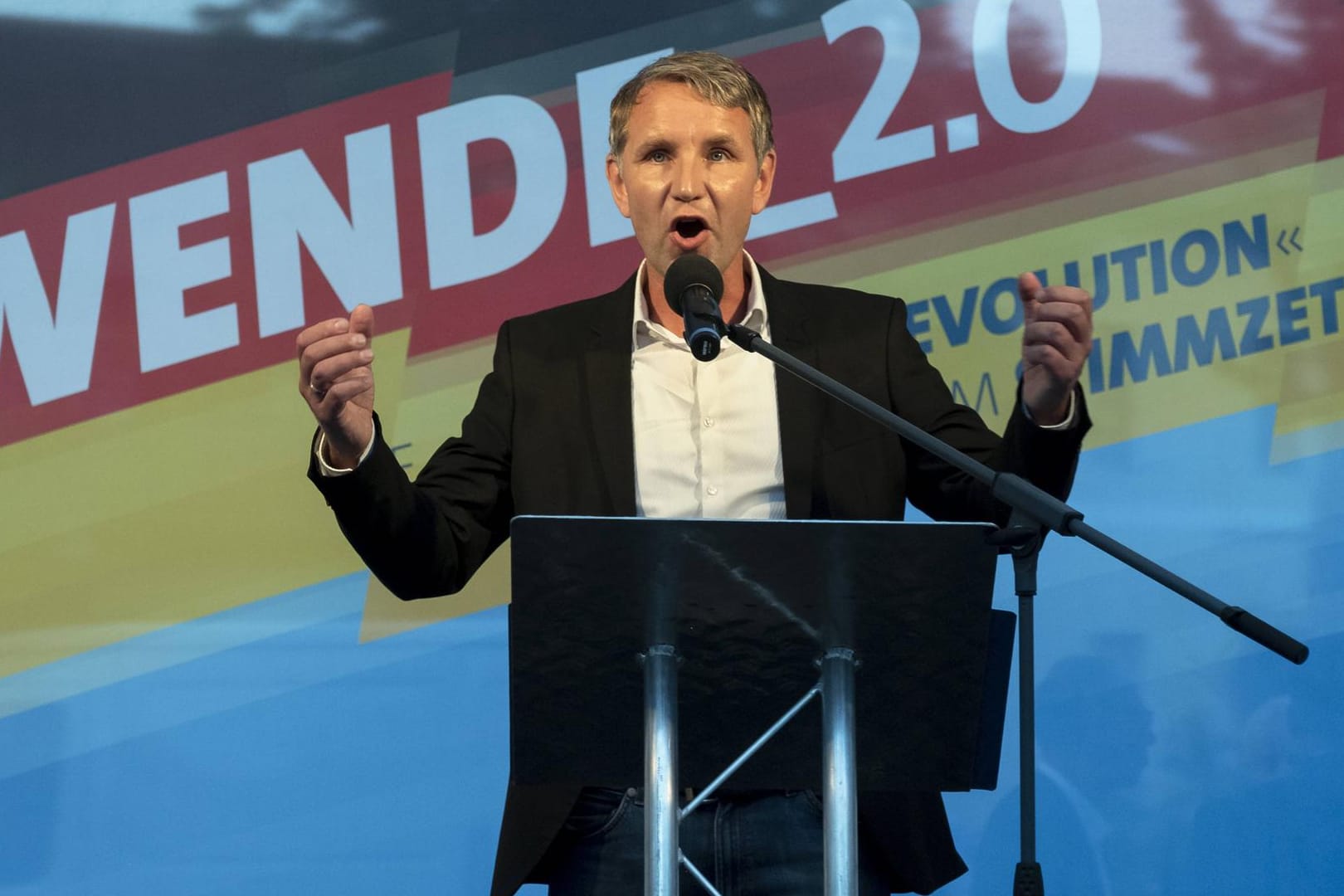 Björn Höcke bei einer Wahlkampfveranstaltung der AfD (Archivbild): Er wurde bei einer Demonstration als Faschist bezeichnet.