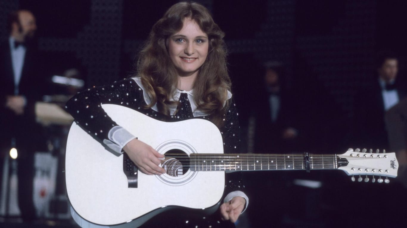 Nicole beim Vorentscheid zum Grand Prix: Die Aufnahme stammt aus dem Jahr 1982. Mit "Ein bisschen Frieden" sang sie sich in die Herzen der Zuschauer.
