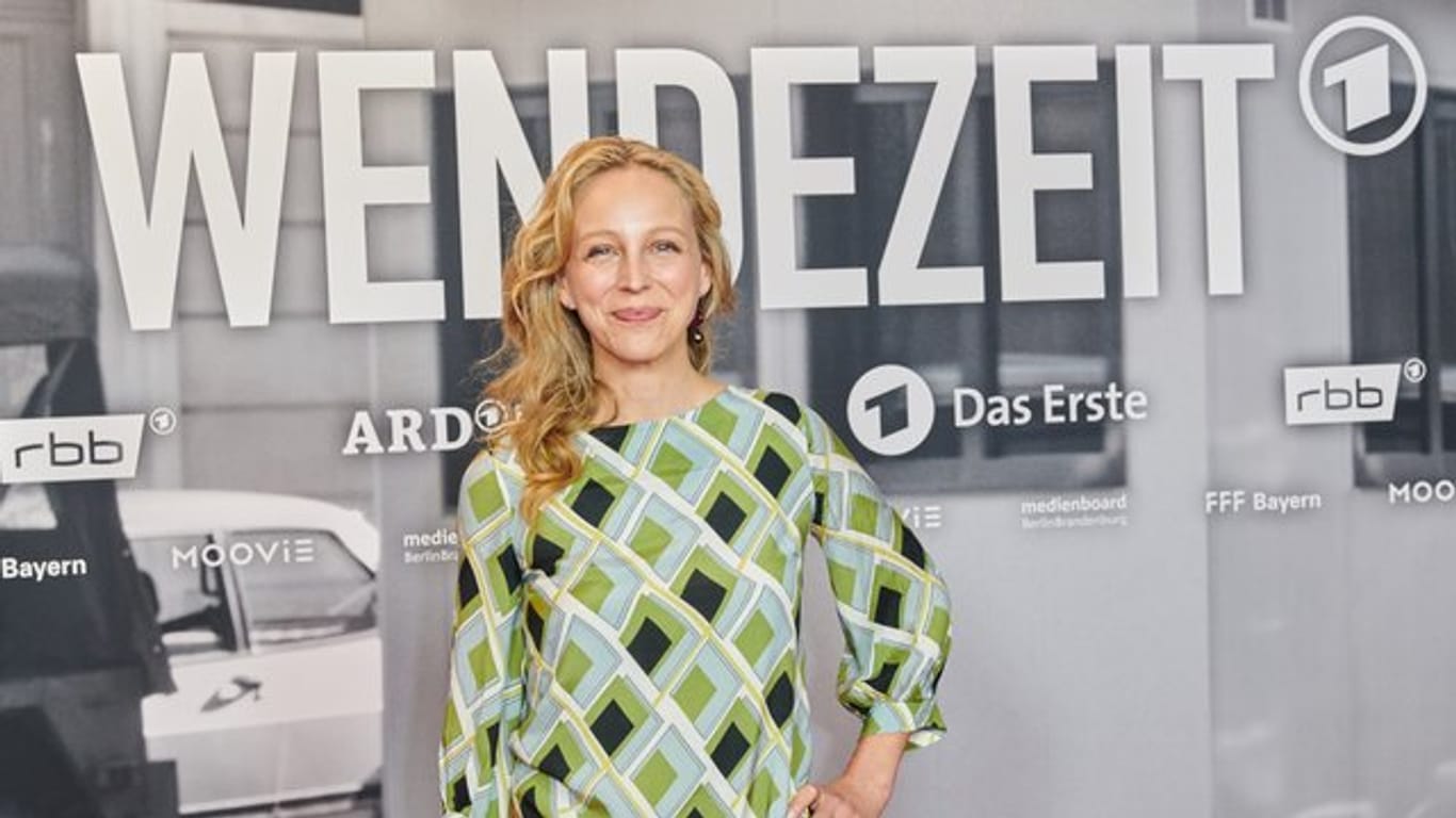 Petra Schmidt-Schaller bei der Premiere des historischen Agententhrillers "Wendezeit".