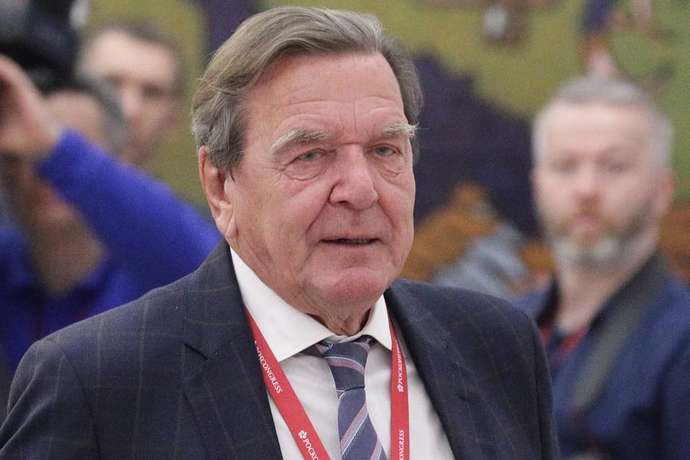 Gerhard Schröder im Juni 2019: Der deutsche Ex-Kanzler nahm nicht an der Trauerfeier für Frankreichs Ex-Präsidenten Jacques Chirac teil.