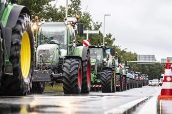 Protest in Den Haag: Landwirte haben ein Verkehrschaos in den Niederlanden ausgelöst.