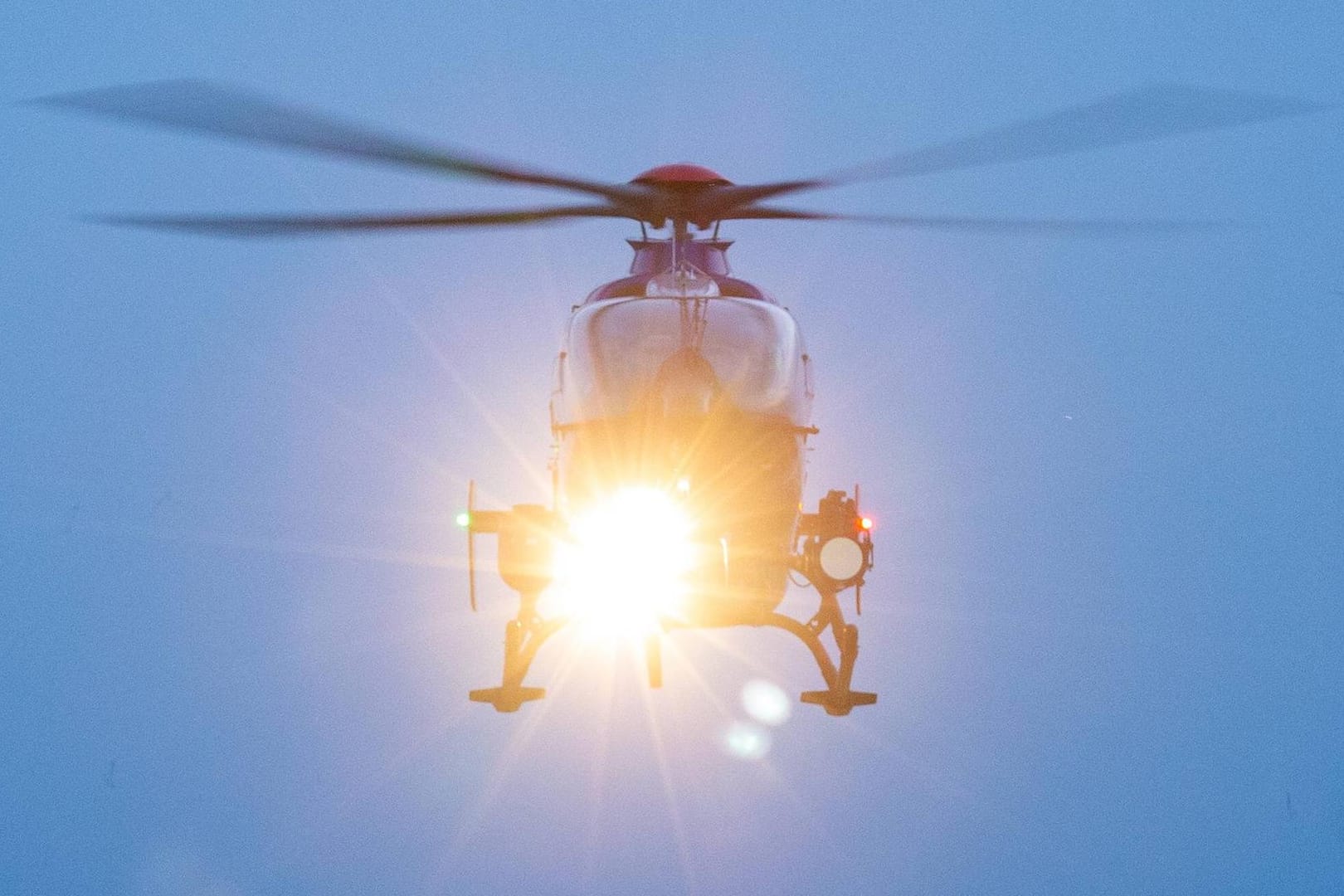 Ein Polizeihubschrauber im Einsatz: Auch bei dem Einsatz in Oberhausen wurde Luftunterstützung angefordert.