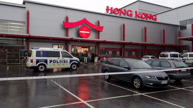 Tatort in Kuopio: Eine Frau starb, mehrere Menschen wurden verletzt. Tatort in Kuopio: Eine Frau starb, mehrere Menschen wurden verletzt.